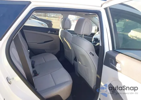 2018 Hyundai Tucson Value из США, поврежденный, VIN KM8J3CA25JU687091